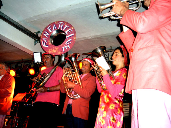 Fanfare Felue 04.jpg